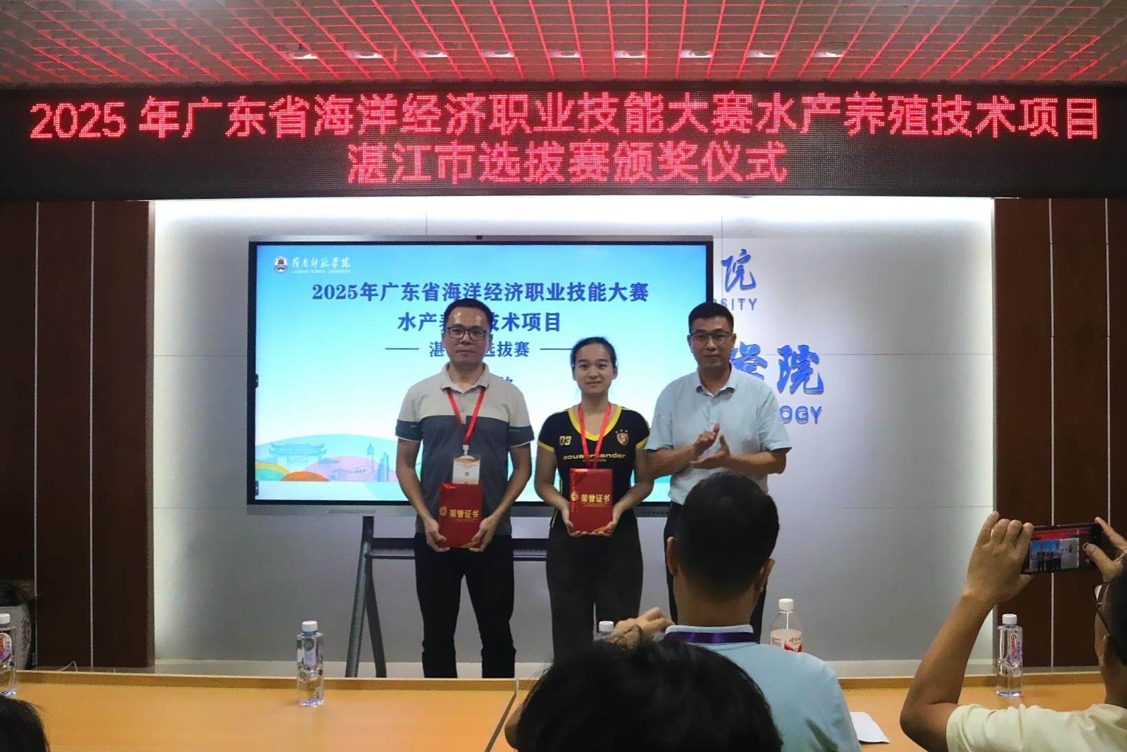 53727941_2155b394-7f90-40bc-8173-cf62d942928e.jpg 53727941_2155b394-7f90-40bc-8173-cf62d942928e.jpg