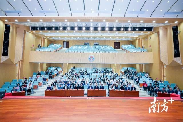 825decd6c64148ddb5ce58402e05d26d_batchwm.jpg 825decd6c64148ddb5ce58402e05d26d_batchwm.jpg